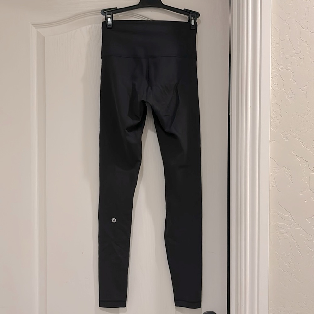 Lululemon, Wundertrain leggings